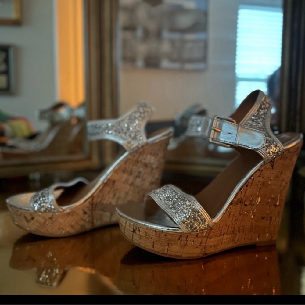 Forever Silver Sparkly Cork 5” Wedges Sz W6